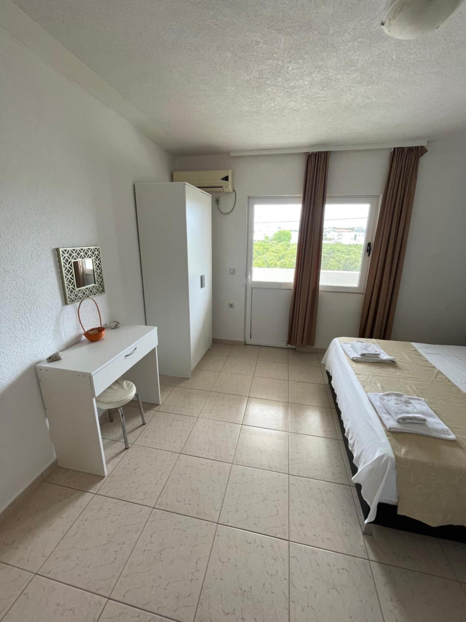 Lux Sereno Village Ulcinj Habitación foto